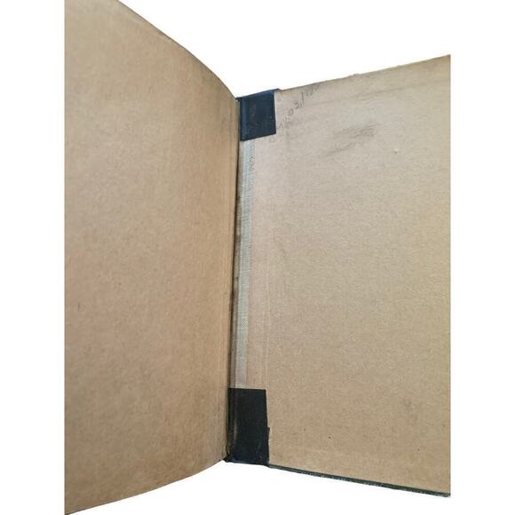 Charis Sees It Through Vintage Hardcover Book 1924 Edition Margaret Widdemer - Picture 7 of 8